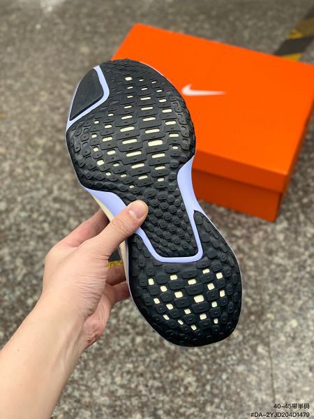 Nike Zoomx Invincible Run Fk 3 2022新款 男款機能減震跑步鞋