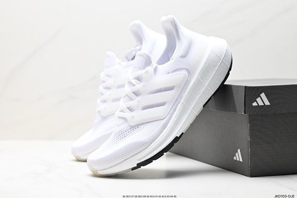 Adidas ULTRABOOST LIGHT 2024新款男女鞋 輕彈系列低幫襪套式針織透氣緩震休閒運動慢跑鞋