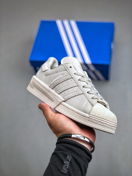 ADIDAS SUPERSTAR 三葉草經典貝殼頭系列 新款休閒板鞋潮流女士運動鞋