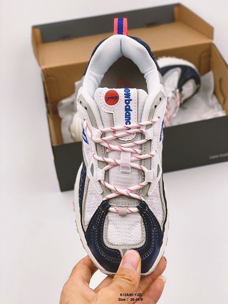 New Balance 703 2020新款 黑武士老爹風情侶款越野跑鞋