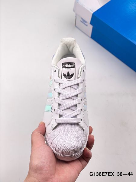 Adidas Superstar 2022新款 三葉草貝殼頭系列男女款運動板鞋