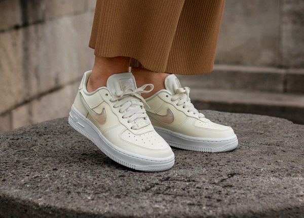 nike wmns air force 1 "07 se prm 空军一号经典休闲运动板鞋 2019