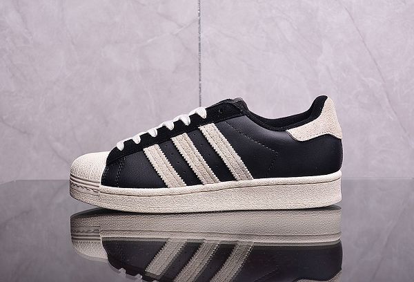 Adidas Originals Superstar 2024全新男女款經典百搭板鞋